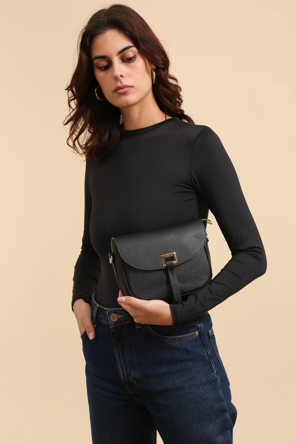 FANTINE crossbody bag in black grained leather
