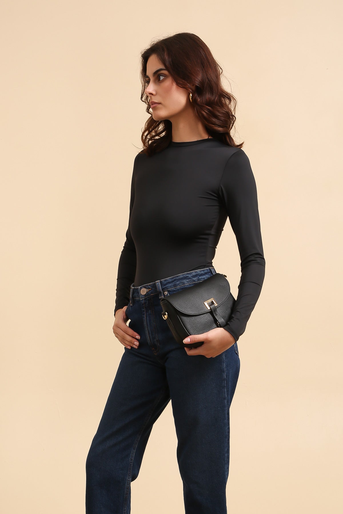FANTINE crossbody bag in black grained leather