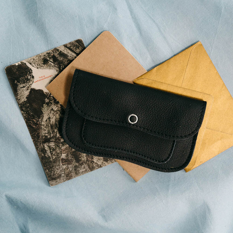 Laudeen | Keecie | Wallet | Cat Chase Small | Black