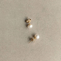 Laudeen | GISEL B | Stud earrings Charly - White - 24K Gold Plated