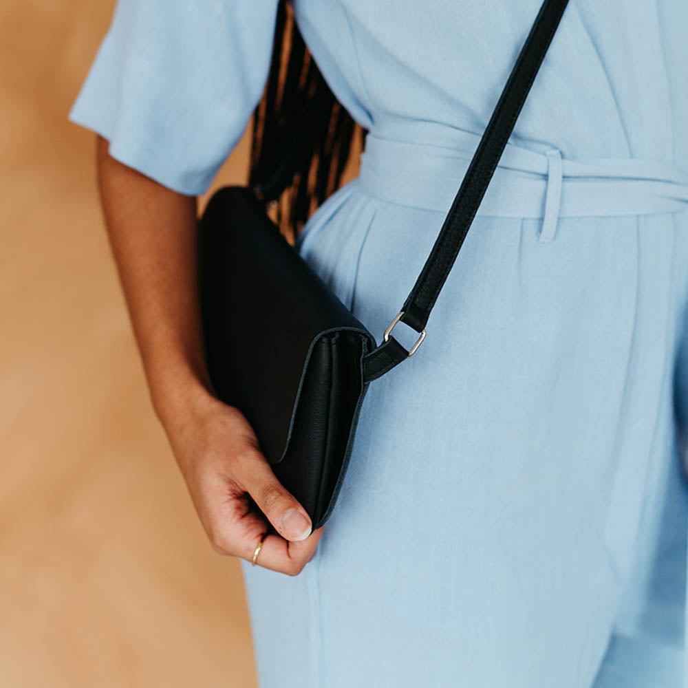 Keecie Double Up black zipped compartments